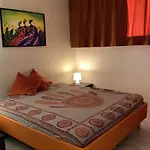 Semesterbostad Mondello Casa Mare Lilly *