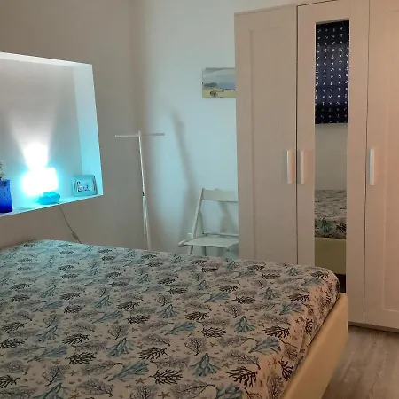 Mondello Casa Mare Lilly 別荘